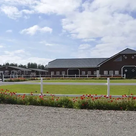 Aldeamento Turístico Nymindegab Ridecenter *